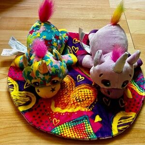 2 Cutito Unicornito’s EUC & clean condition